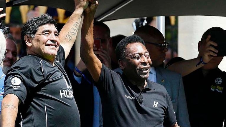 El día que Pelé lloró a Maradona: "Espero que podamos jugar juntos a la pelota en el cielo"