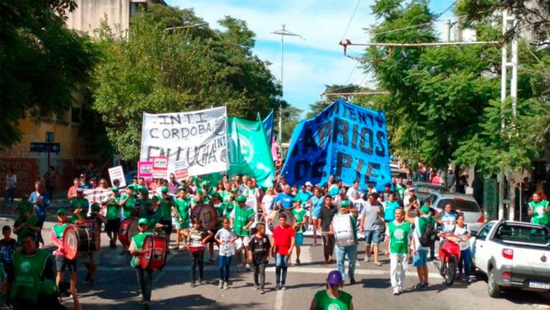 El DNU firmado por el presidente reduce las libertades de los trabajadores para cambiar de obra social.