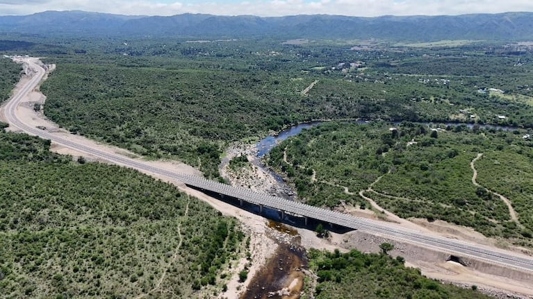 El Doce estrenó la autovía Punilla: la velocidad máxima inédita para evitar multas