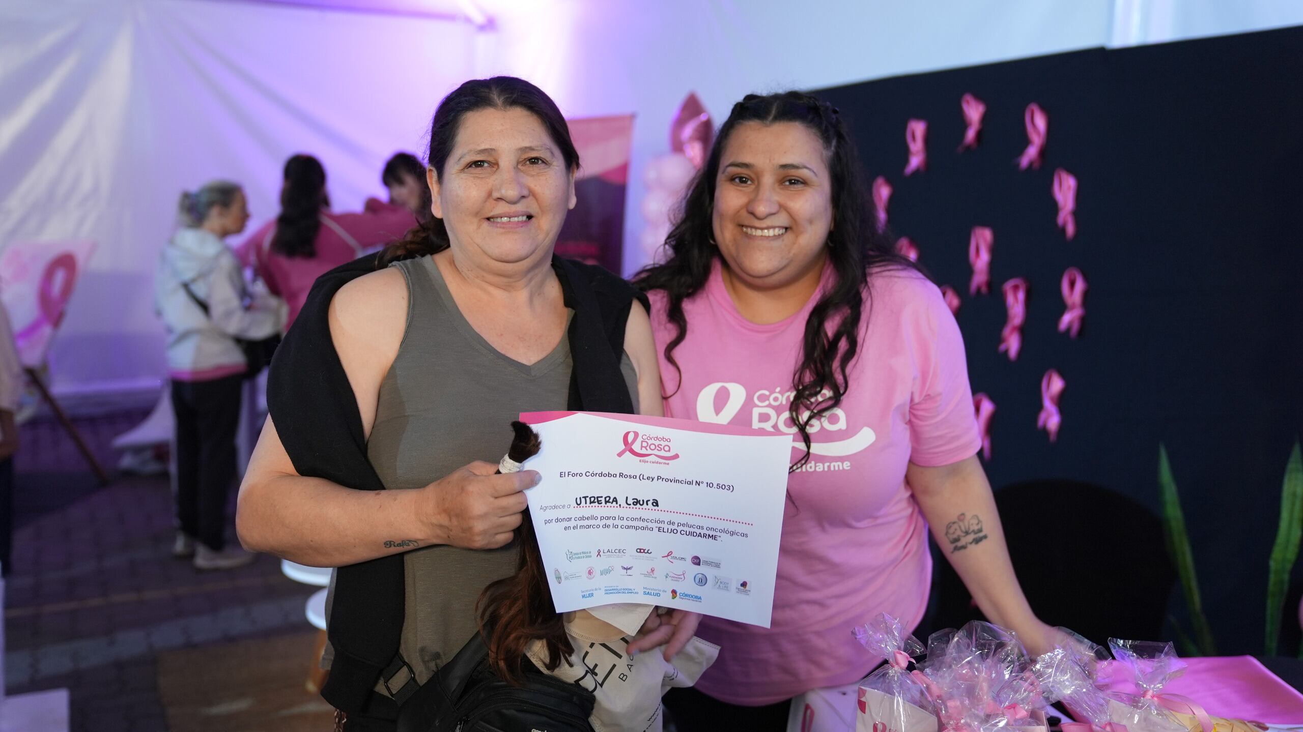 El Doce realiza una jornada de concientización sobre el cáncer de mama.