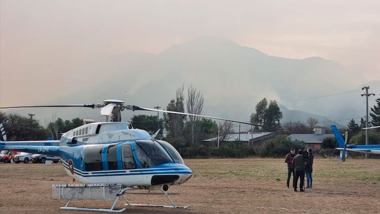 El Doce sobrevoló el incendio del cerro Uritorco. Foto: Lucio Casalla / El Doce.