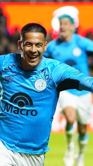 El Doce sortea la camiseta oficial de Belgrano en la previa de la final. Foto: Lucio Casalla / El Doce.