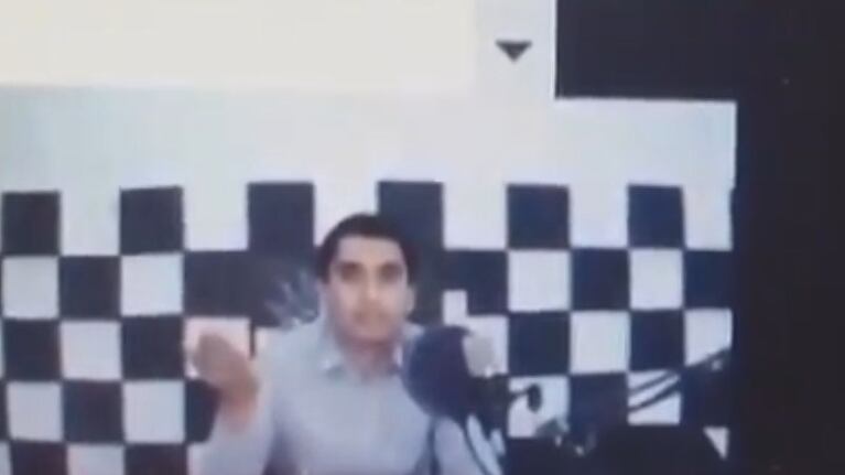 El docente fue repudiado en redes sociales por sus dichos.