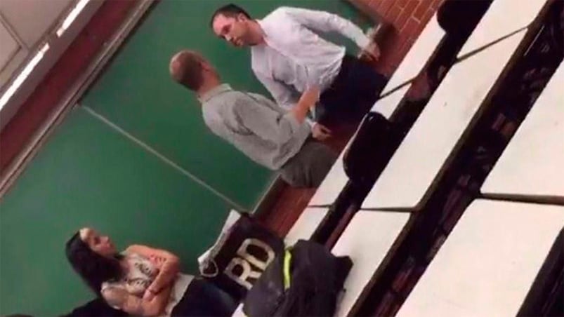 El docente universitario que agredió al estudiante fue sancionado provisoriamente.