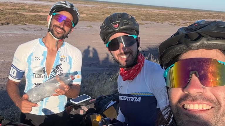El drama del cordobés que pedaleó 7 mil kilómetros hasta el Mundial y no pudo entrar a Estados Unidos