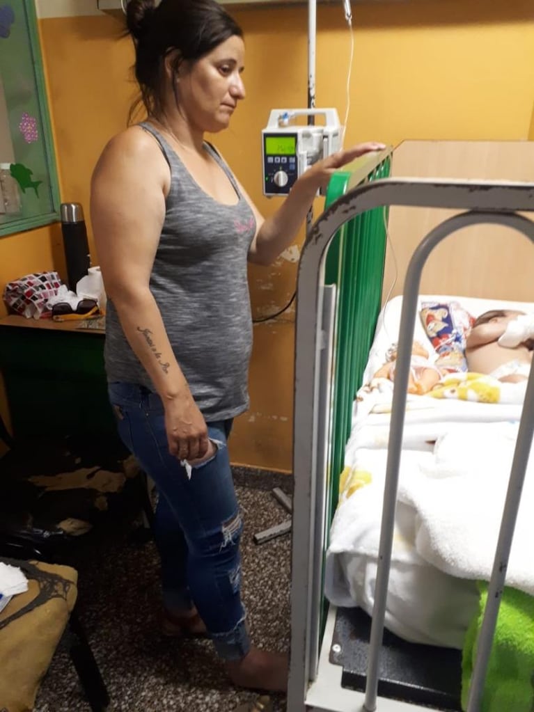 El drama que atraviesa la beba de la mujer picada por un alacrán en el Hospital de Niños