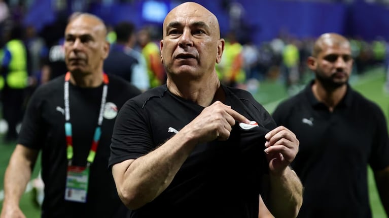 El DT de Egipto apuntó contra la FIFA y recibió una dura sanción. (Foto: EFe).