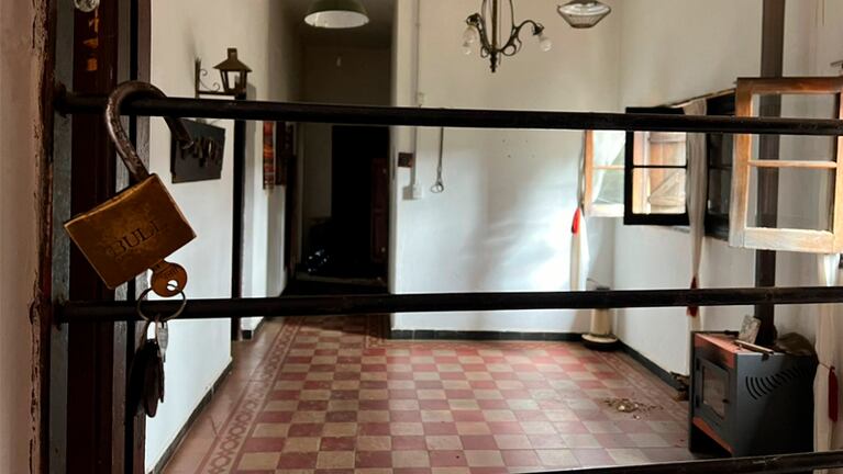 El dueño del parador Casa Amarilla denunció que fue desvalijado por ladrones.