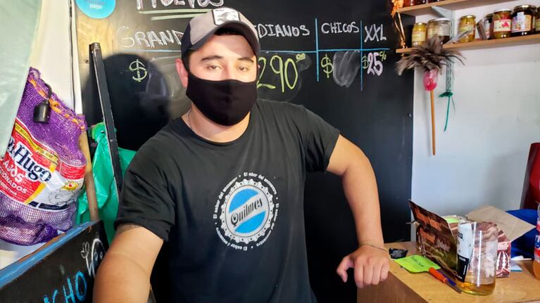 El dueño es de Catamarca y se mudó a Córdoba para progresar en la vida. Foto: Néstor Ghino/ElDoce.tv.