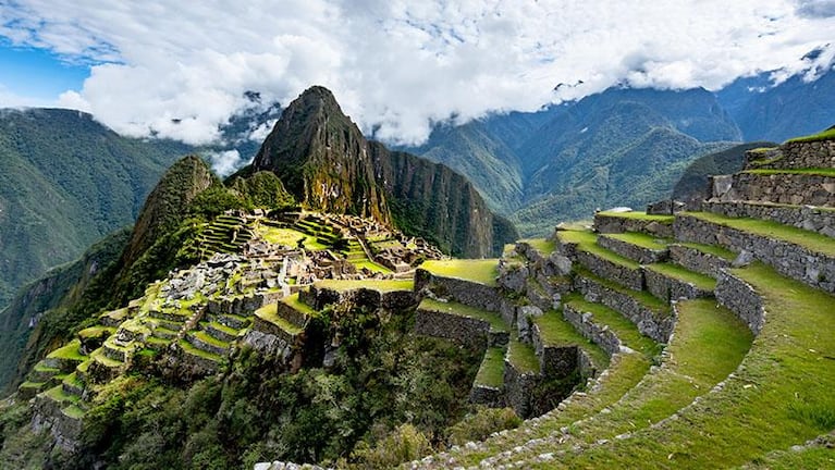 El duro castigo a los argentinos que vandalizaron las ruinas de Machu Picchu
