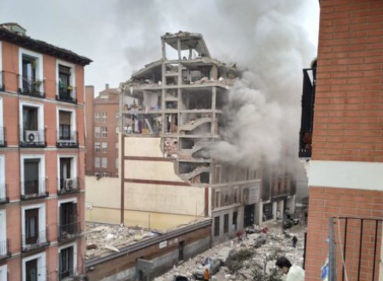 El edificio quedó con una destrucción total.
