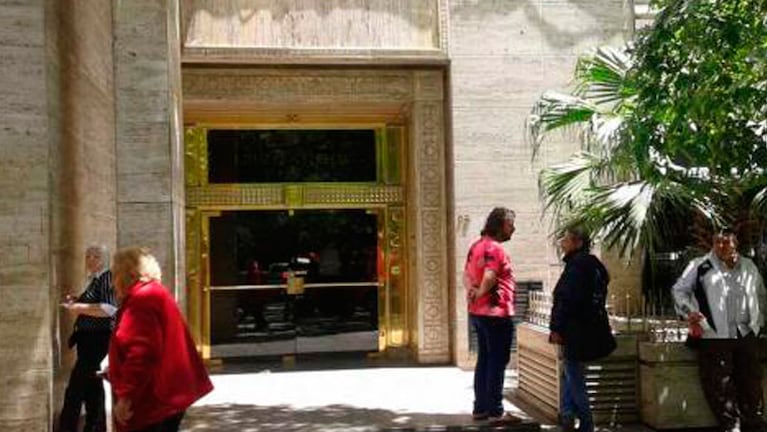 El edificio Venecia de calle Figueroa Alcorta al 90.