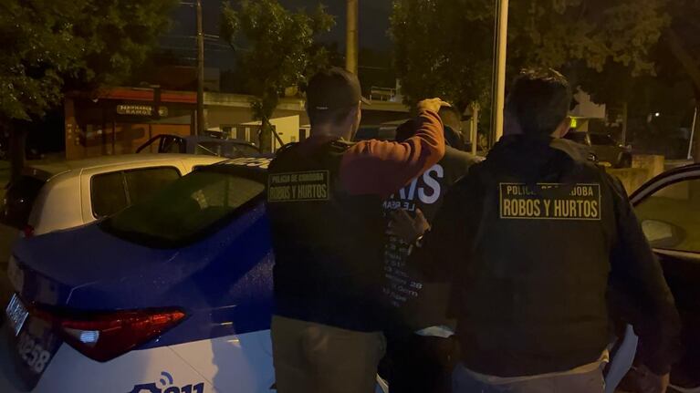 El efectivo fue identificado como Marcos Martín Molina.
