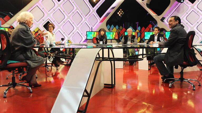 El empresario Cristóbal López decide si 678 se muda a C5N o a Canal 9.