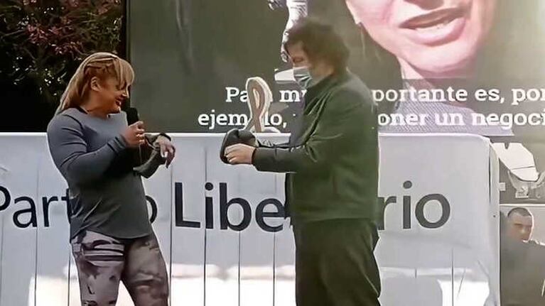 El encuentro en septiembre de 2021 entre Javier Milei y la Locomotora Oliveras.