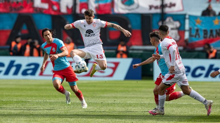 El encuentro se disputó en el estadio Julio Humberto Grondona.