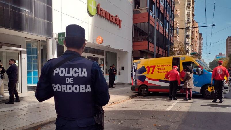 El episodio ocurrió en una farmacia sobre avenida Colón.