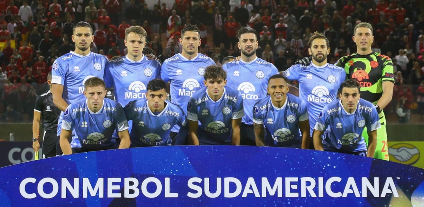 El equipo de Belgrano ante Inter.