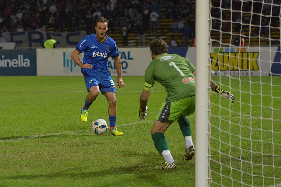 El equipo de Kudelka sigue alejándose en la tabla de la B Nacional. Foto: Lucio Casalla / ElDoce.tv