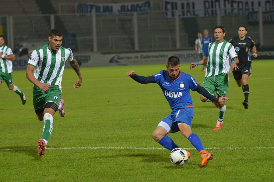 El equipo de Kudelka sigue alejándose en la tabla de la B Nacional. Foto: Lucio Casalla / ElDoce.tv