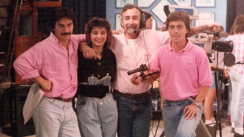 El equipo de trabajo de "Vivo en Domingo".