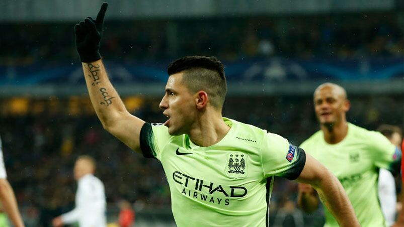 El equipo del Kun puso un pie en los cuartos de final de la Champions League. Foto: Reuters