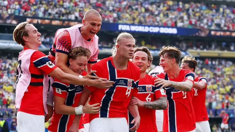 El equipo europeo dejó afuera del Mundial 2026 al quíntuple campeón.