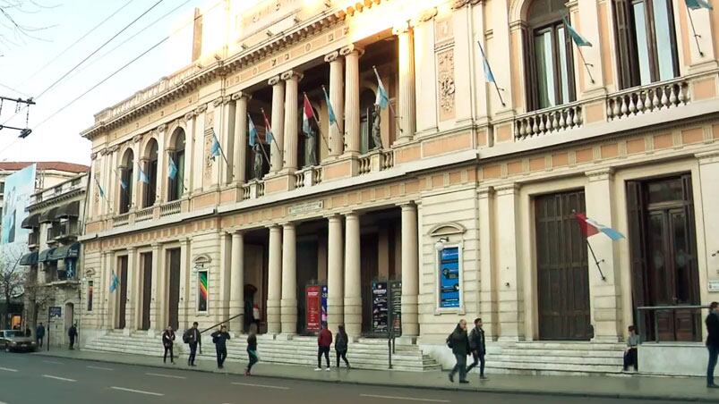 El estado del edificio sigue despertando polémica.