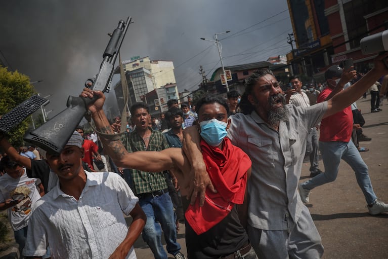 El estallido social en Nepal generó hechos de violencia sin precedentes.