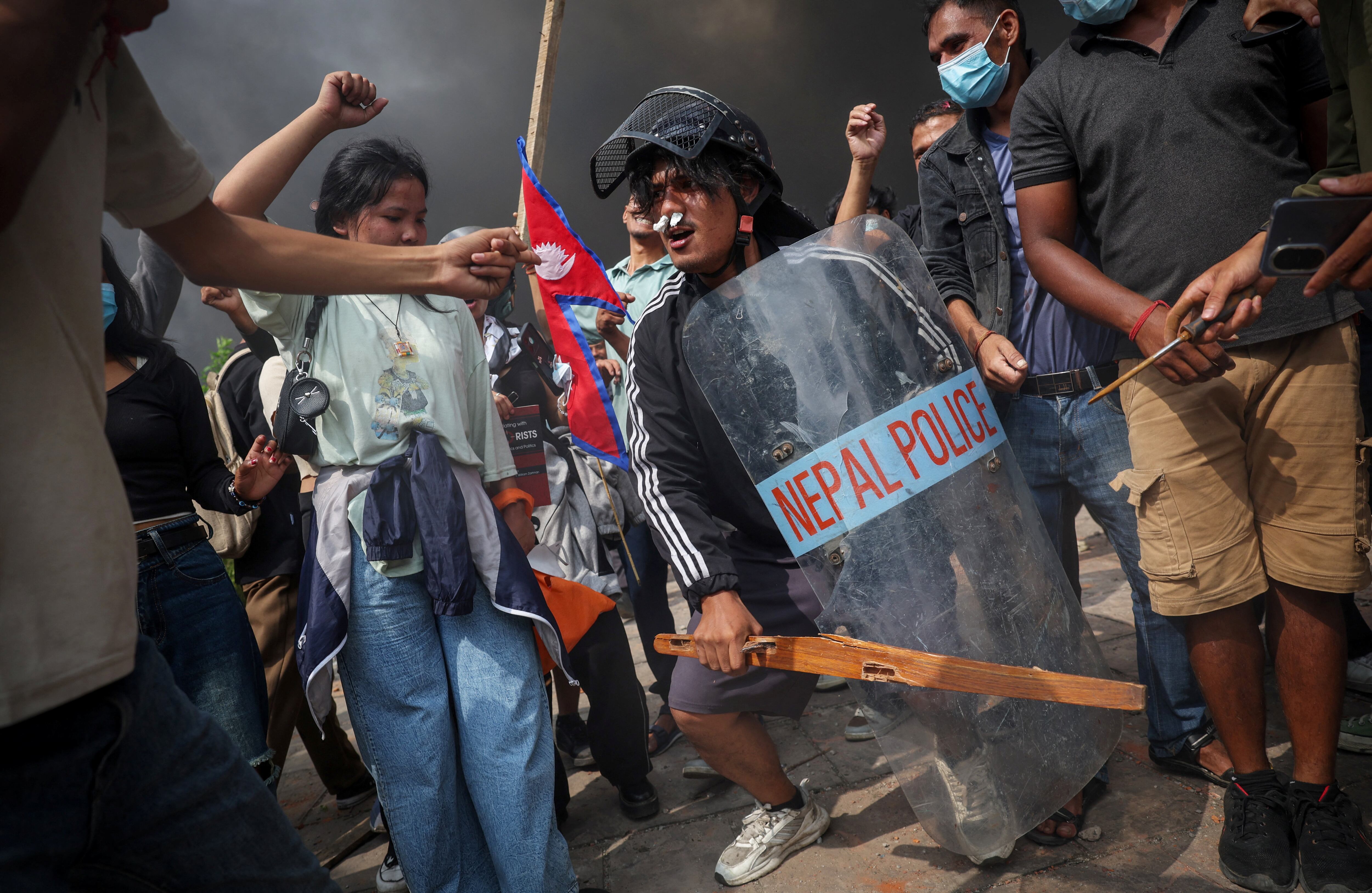 El estallido social en Nepal generó hechos de violencia sin precedentes.