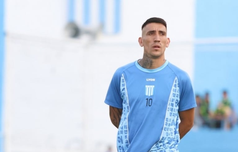El ex Boca dejó el club de Nueva Italia en medio de fuertes conflictos.