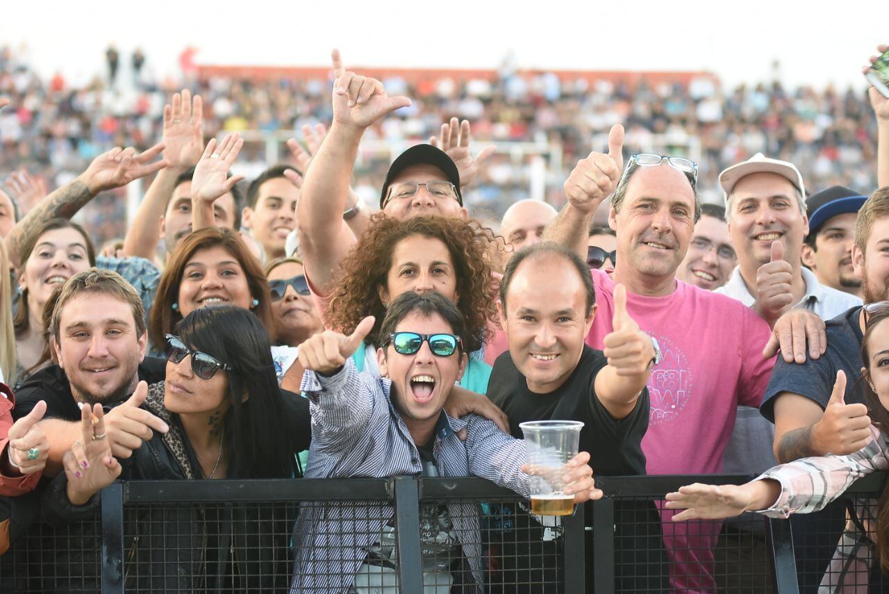 El ex Génesis dio un show digno de una leyenda de la música. Foto: Lucio Casalla / ElDoce.tv.