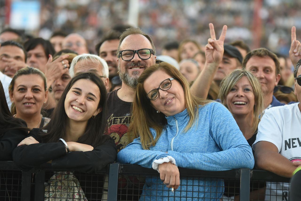 El ex Génesis dio un show digno de una leyenda de la música. Foto: Lucio Casalla / ElDoce.tv.
