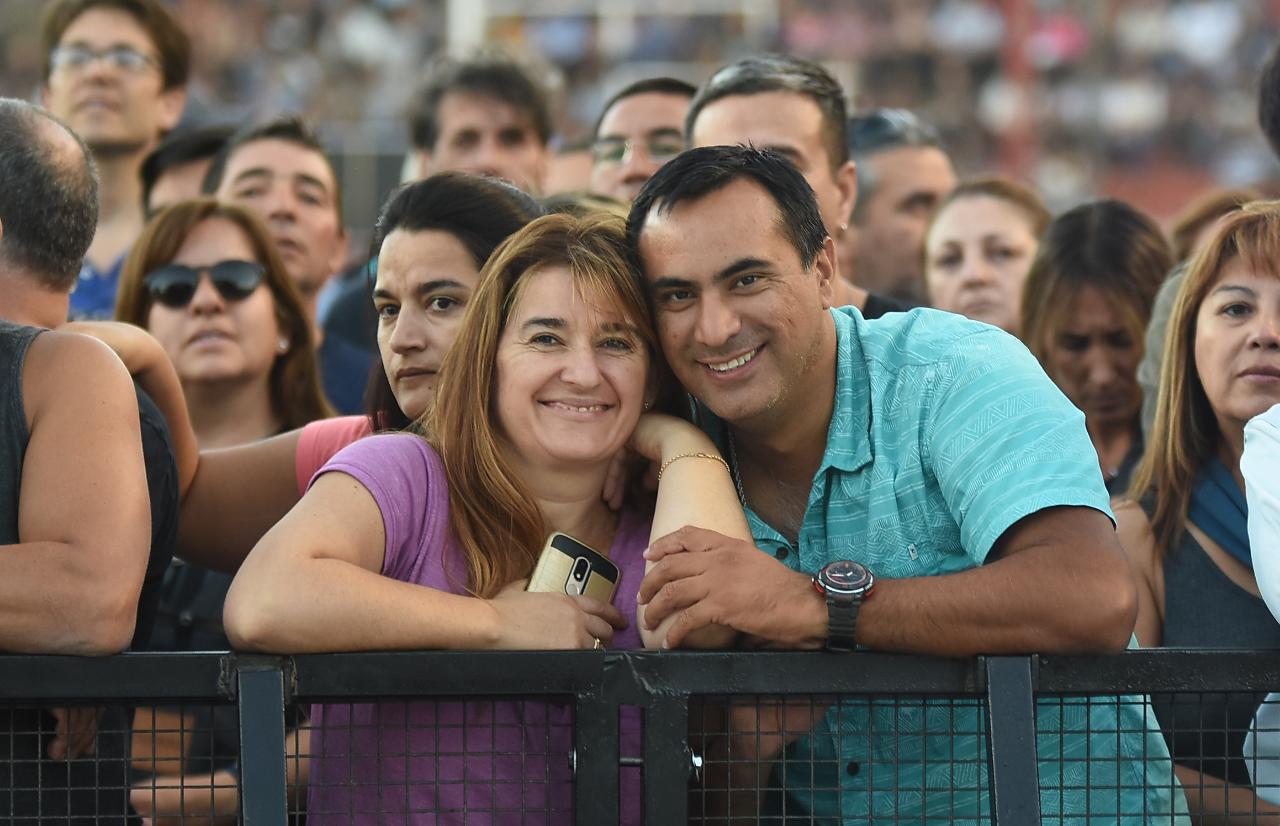 El ex Génesis dio un show digno de una leyenda de la música. Foto: Lucio Casalla / ElDoce.tv.
