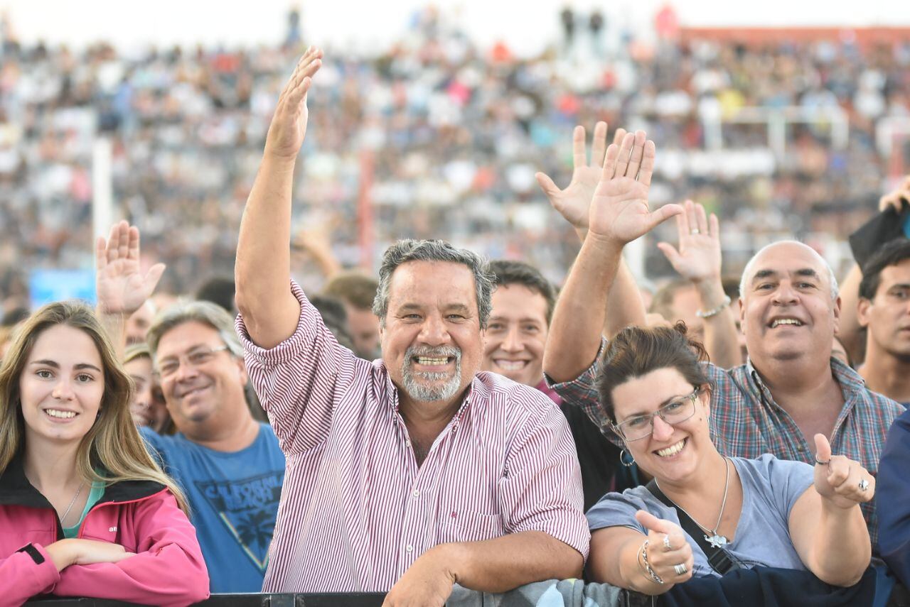 El ex Génesis dio un show digno de una leyenda de la música. Foto: Lucio Casalla / ElDoce.tv.