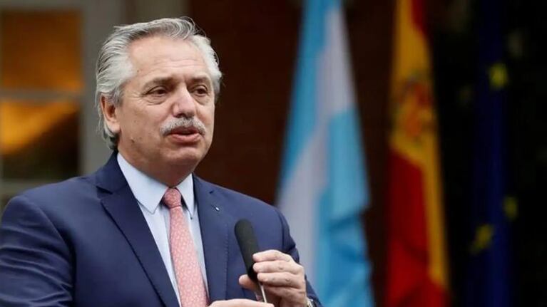 El ex mandatario llegó la semana pasada a la capital española.