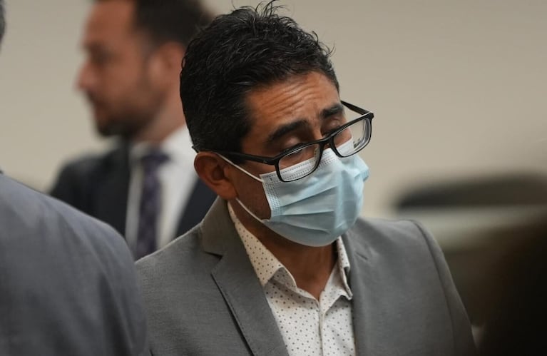 El exministro Diego Cardozo fue absuelto en el juicio por la muerte de bebés.