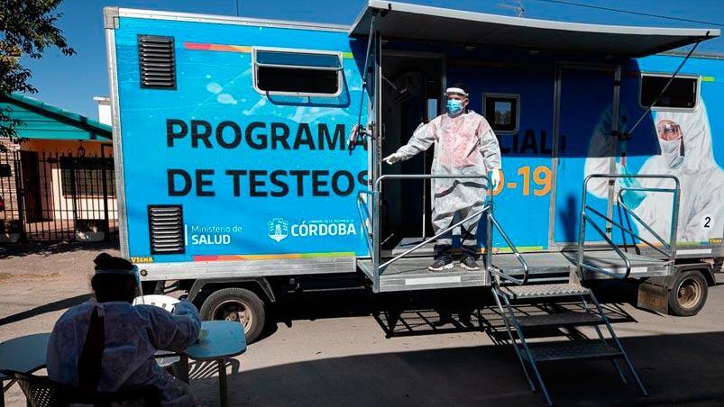 El falso médico comenzó como voluntario en la lucha contra el coronavirus.