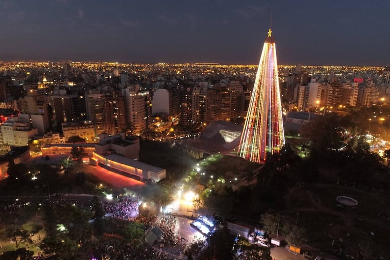 El Faro del Bicentenario volverá a iluminarse por Navidad.