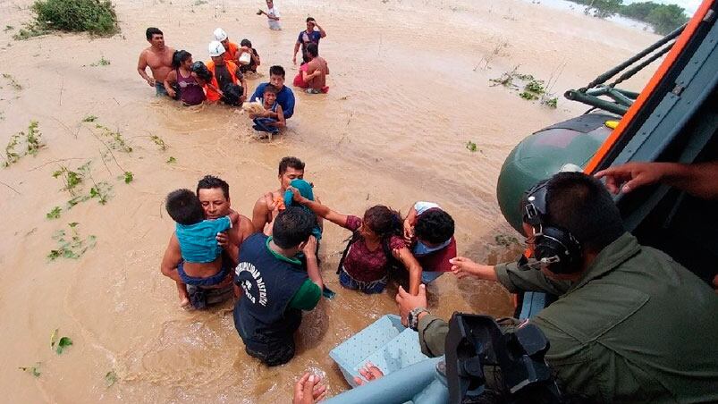 El fenómeno climático destruyó 6.500 viviendas, 27 escuelas y un centro de salud. Foto: EFE