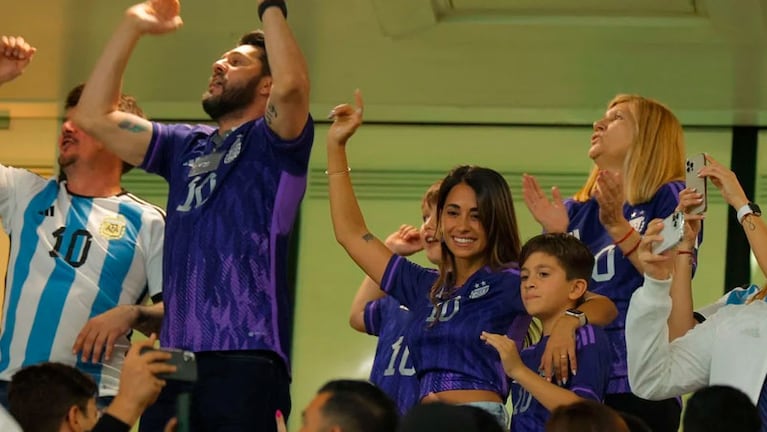 El festejo de la familia de Messi luego del gol de la Pulga.