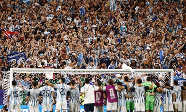 El festejo de la Selección tras eliminar a Suiza y avanzar a semis.