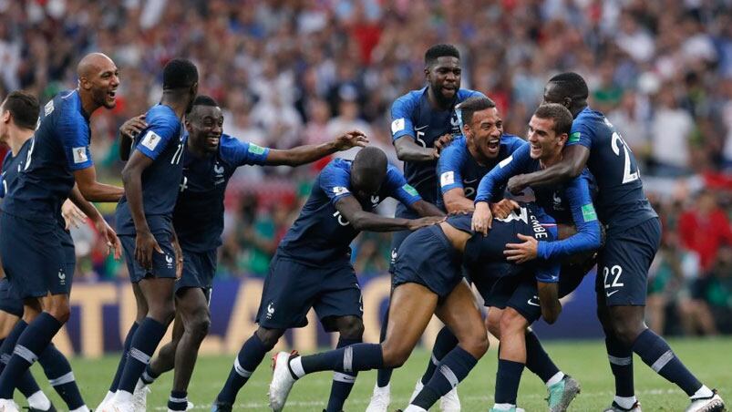 El festejo francés en pleno partido. / Foto: AP