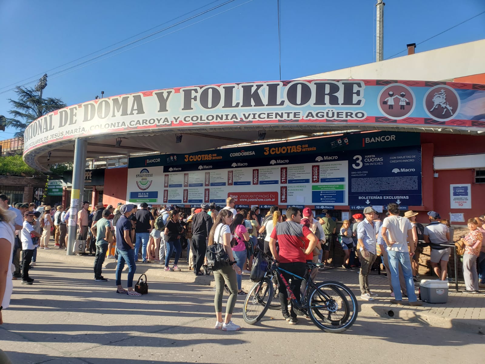 El Festival de Doma y Folklore está en sus últimos días. Foto: Julieta Pelayo/ElDoce.