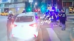 El Fiat Argo fue interceptado en la esquina de Chacabuco y Corrientes.