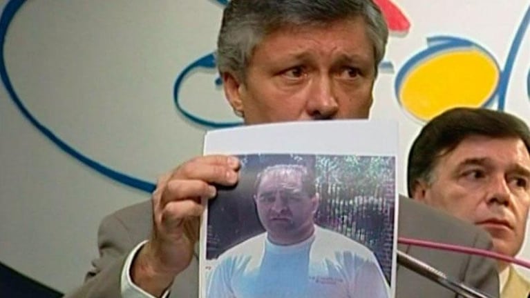 El fiscal Ugarte con la foto de Sajen. 