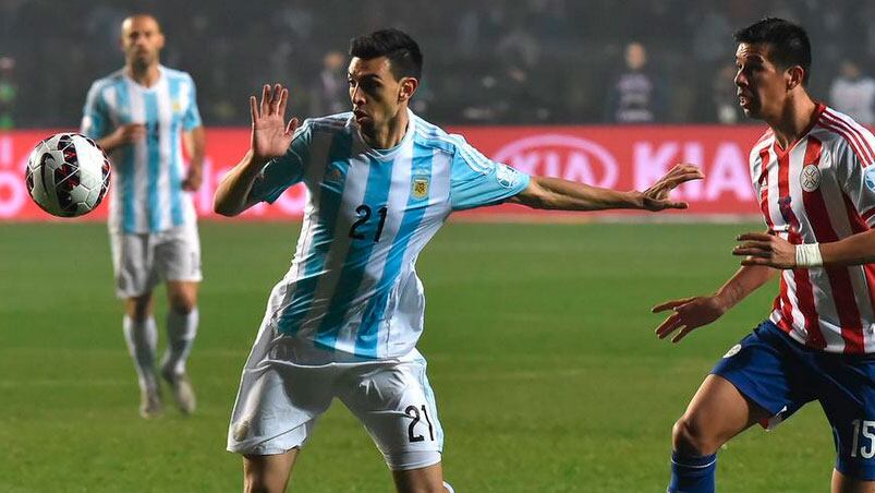 "El Flaco" la rompió ante los paraguayos. Foto: Copa América 2015.