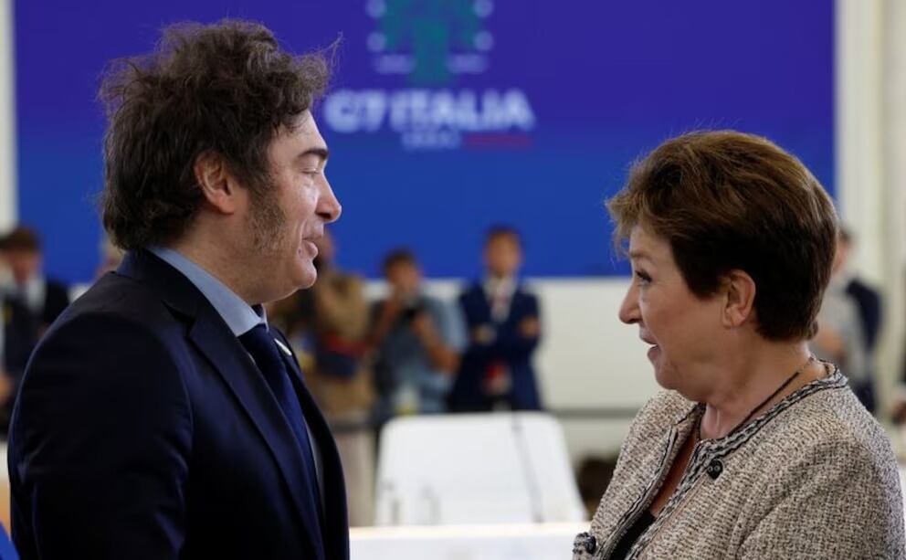 El FMI aprobó la revisión de metas y la Argentina recibirá un desembolso de USD 2.000 millones.