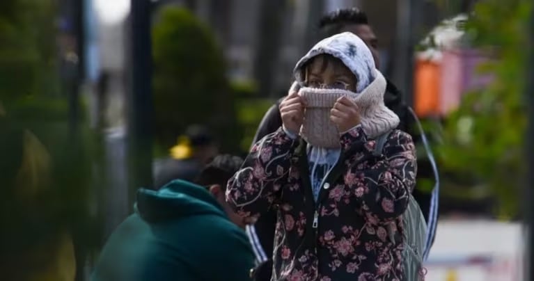 El frío obligó a los cordobeses a abrigarse con toda.