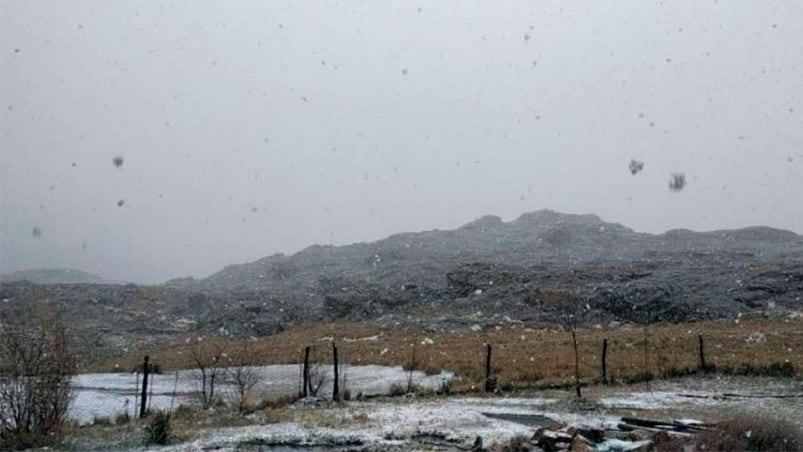 El frío traería un nuevo manto blanco en las sierras de Córdoba. (Foto ilustrativa)